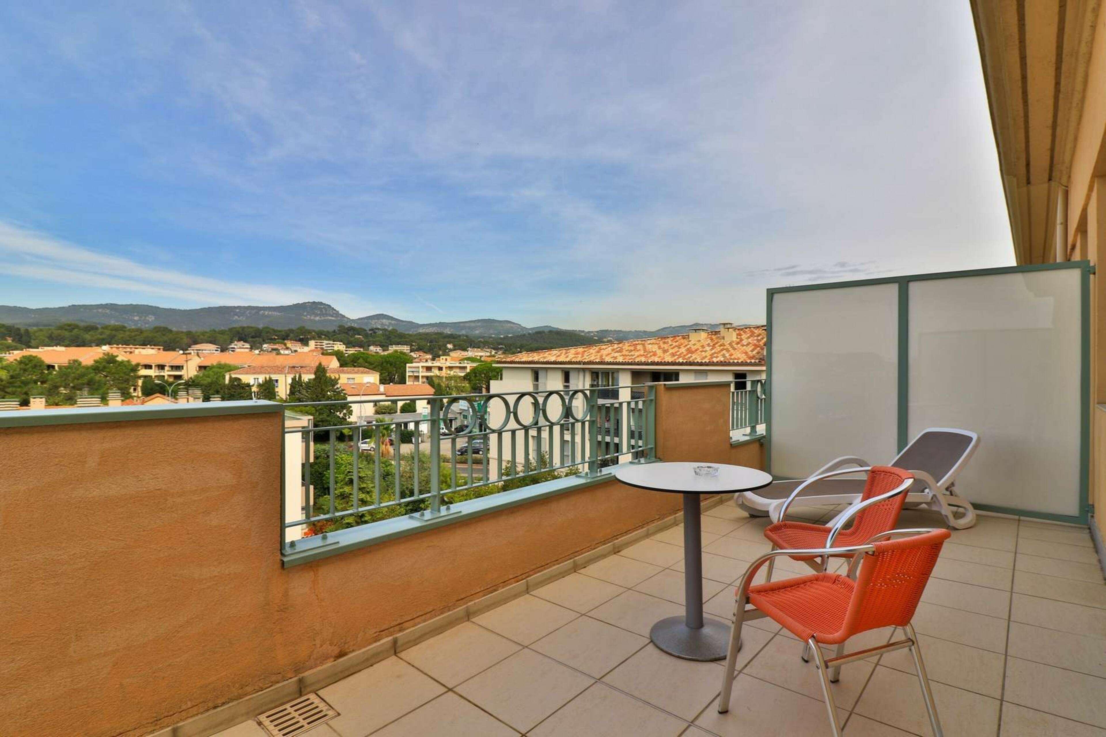 Best Western Plus Soleil et Jardin Sanary-sur-Mer Exterior foto