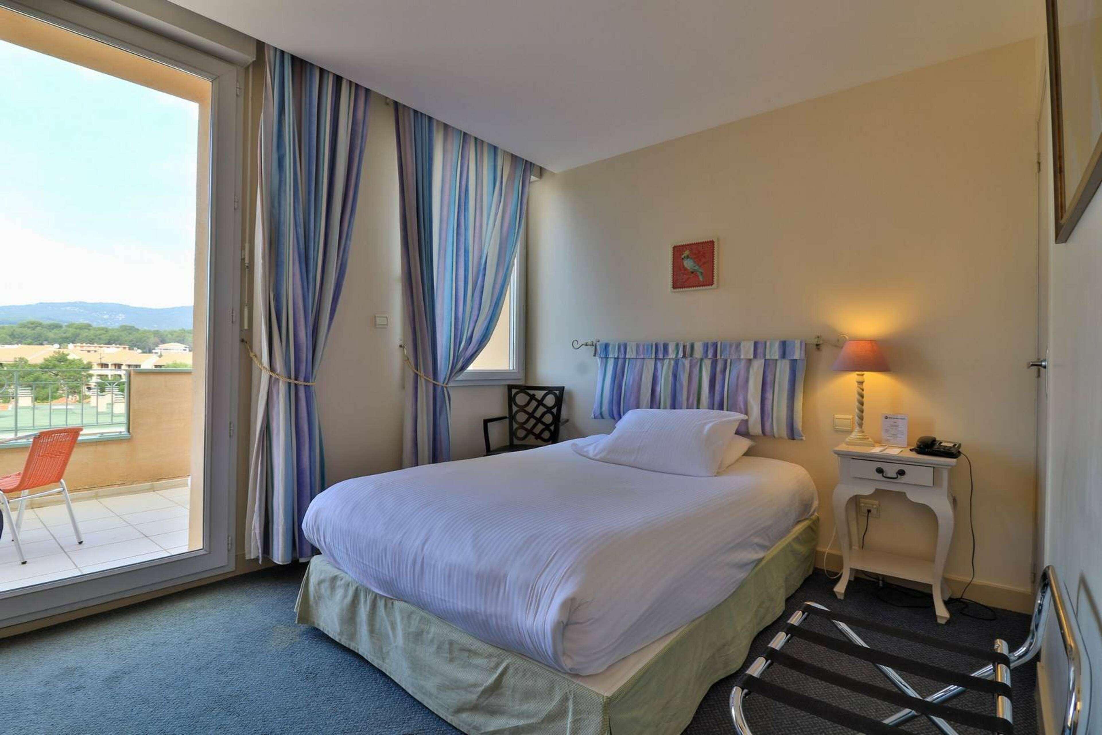 Best Western Plus Soleil et Jardin Sanary-sur-Mer Exterior foto