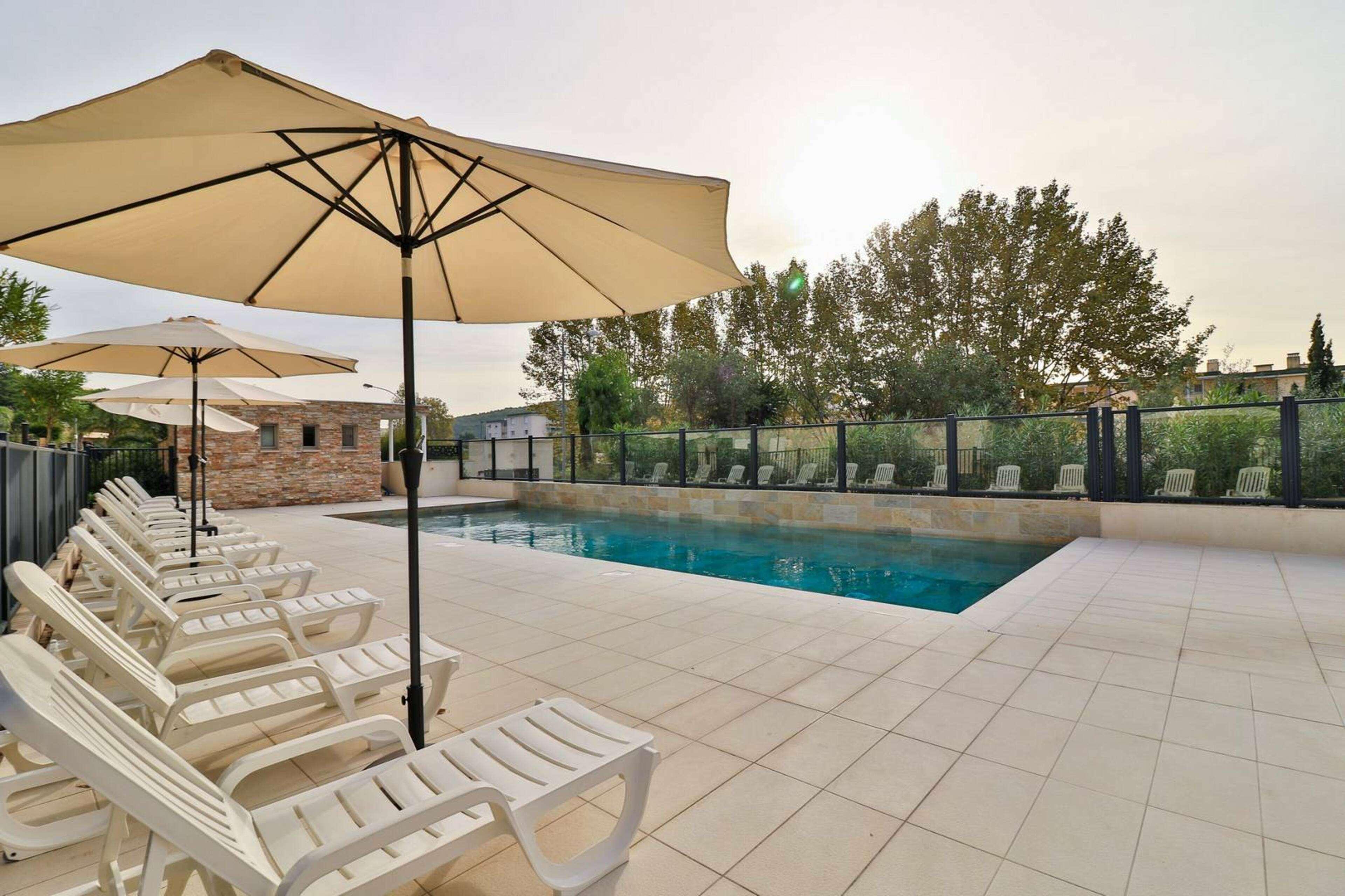 Best Western Plus Soleil et Jardin Sanary-sur-Mer Exterior foto